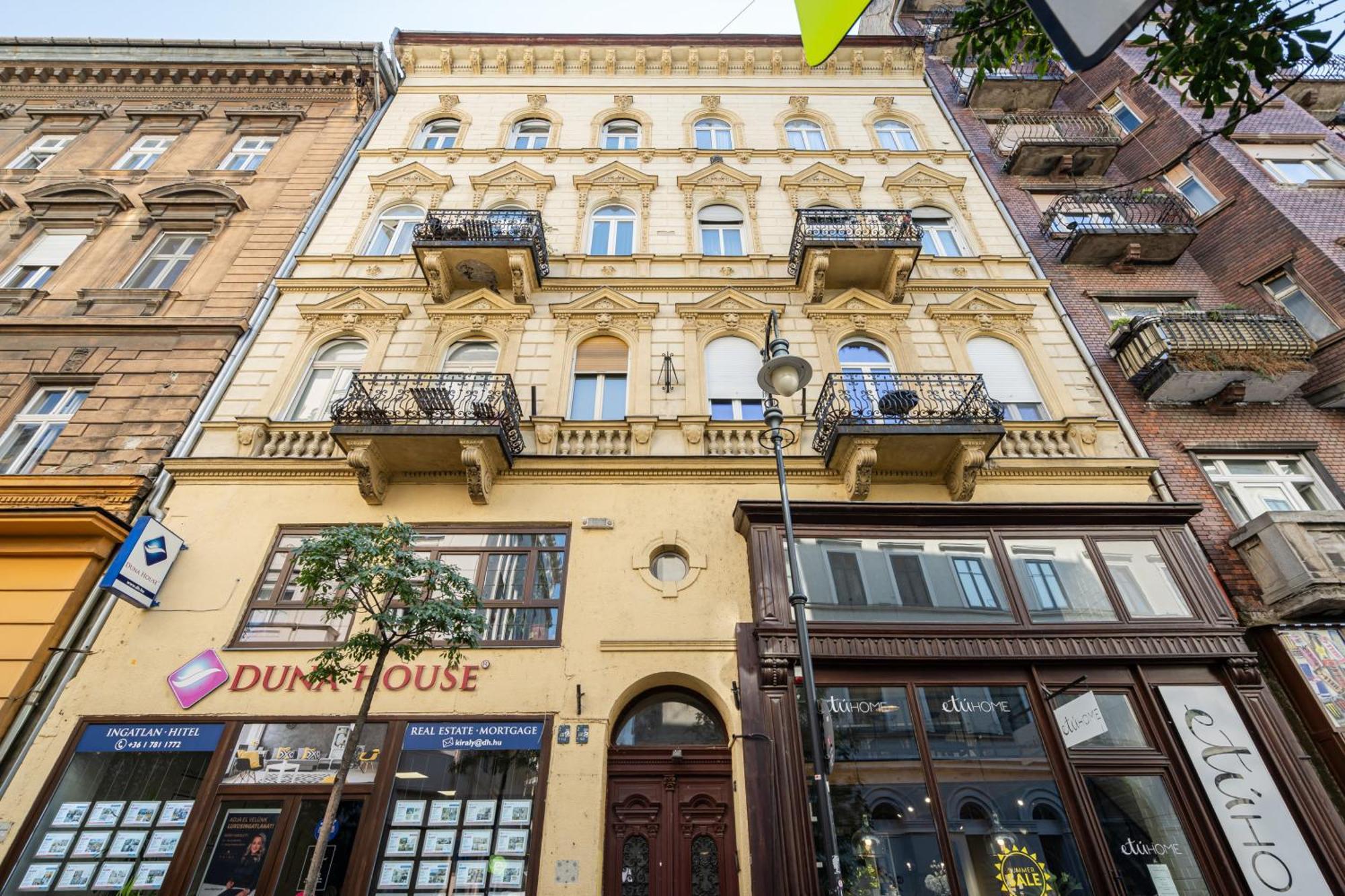 Kiraly 33 - Hidden Gem - Best Location By Bqa 부다페스트 외부 사진